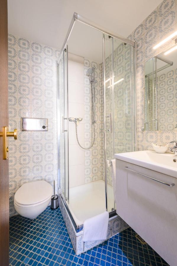 Hotel Kaspar Garni Зигбург Екстериор снимка