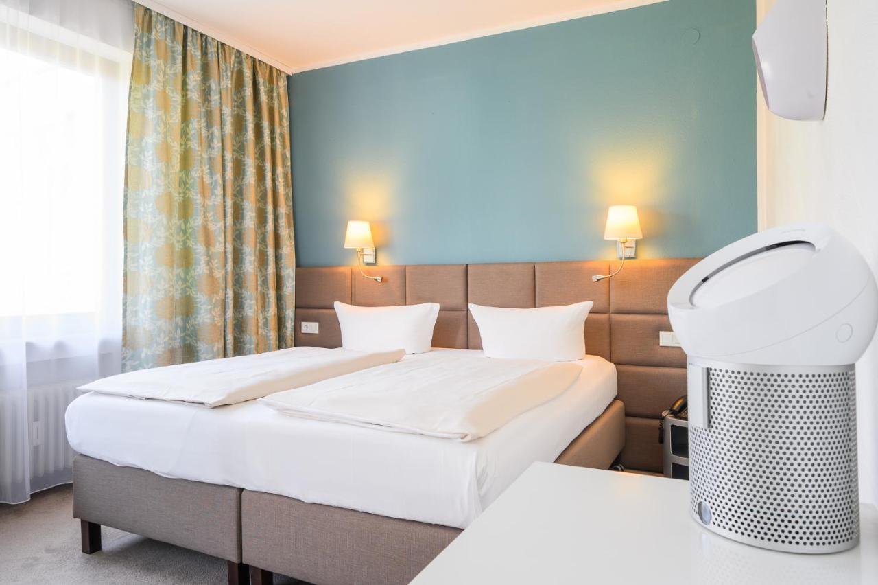 Hotel Kaspar Garni Зигбург Екстериор снимка